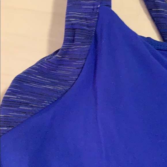 Workout Top - Picture 3 of 6